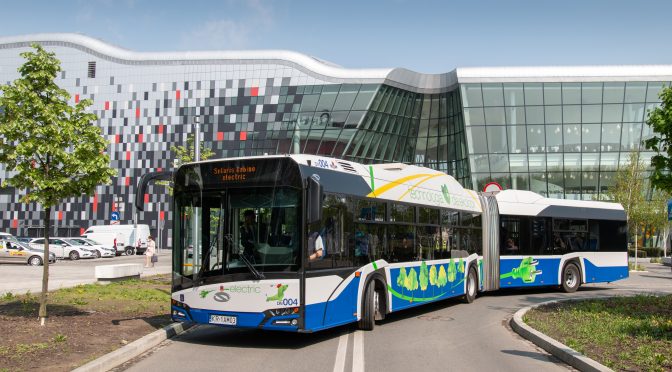 50 NUEVOS ELÉCTRICOS ARTICULADOS SOLARIS EN CRACOVIA