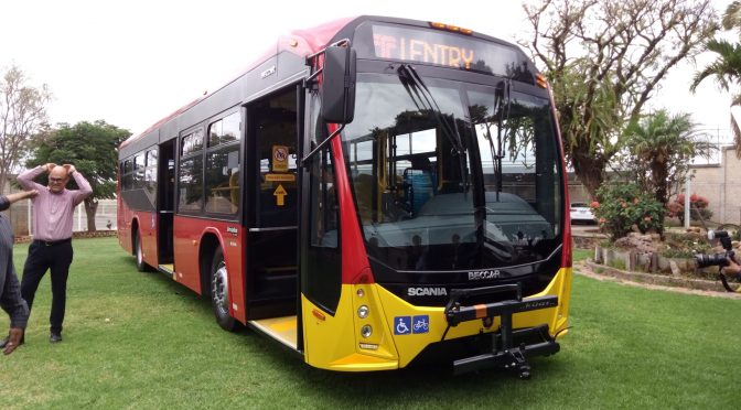 BECCAR AMPLÍA SUS OPCIONES CON EL URVIABUS PISO BAJO