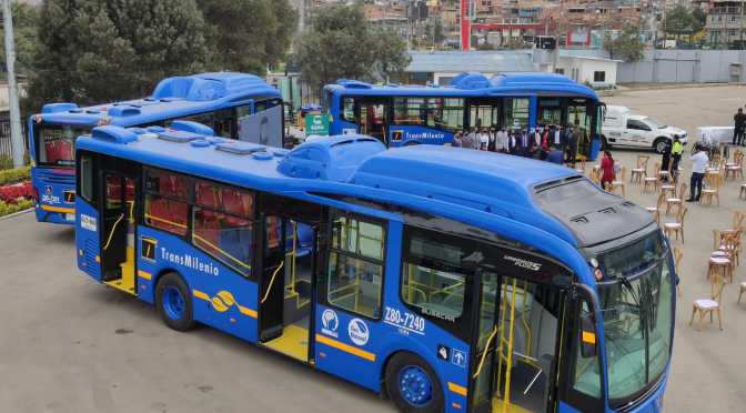 SUMA S.A.S. ESTRENA 300 NUEVOS AUTOBUSES CARROZADOS POR BUSSCAR