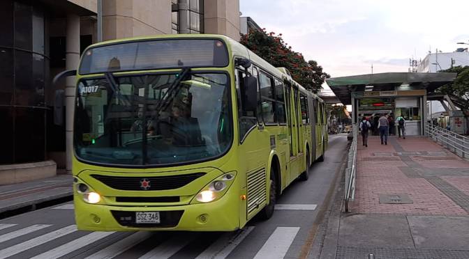 METROLÍNEA EN B/MANGA INDICA QUE NO SE SUSPENDERÁ LA OPERACIÓN