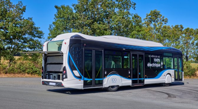 BUSES E-WAY DE IVECO ESTRENAN BATERÍAS Y LA MARCA REDEFINE SUS OBJETIVOS PARA 2026