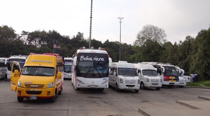 ¿CÓMO SE COMPORTÓ EL TRÁFICO WEB DE LAS VENTAS DE TIQUETES DE BUS EN 2021?: UN ANÁLISIS DE LATINOBUS