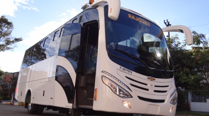 “MÁS PAPISTAS QUE EL PAPA”: EL LÍO CON LAS HOMOLOGACIONES PARA LOS  AUTOBUSES EN COLOMBIA