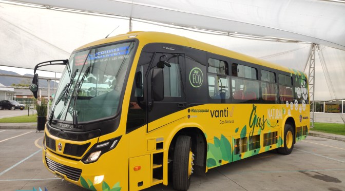 SUPERPOLO AMPLÍA OPCIONES PARA LA CIUDAD CON SU BUSETÓN NEW SENIOR GAS NATURAL SOBRE CHASIS SCANIA