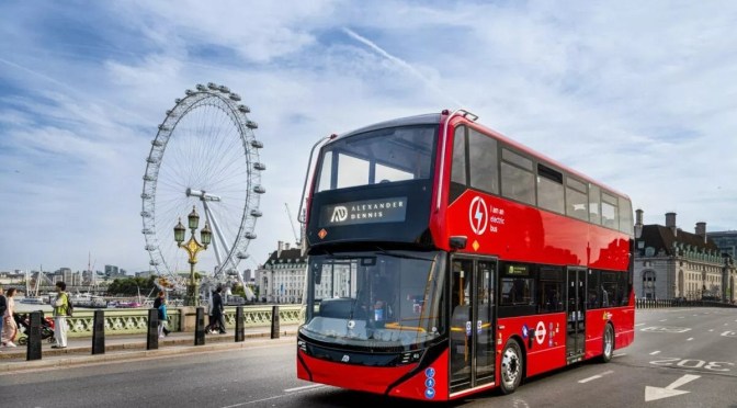 Alexander Dennis reestructura fabricación de autobuses y deja 400 empleos en riesgo