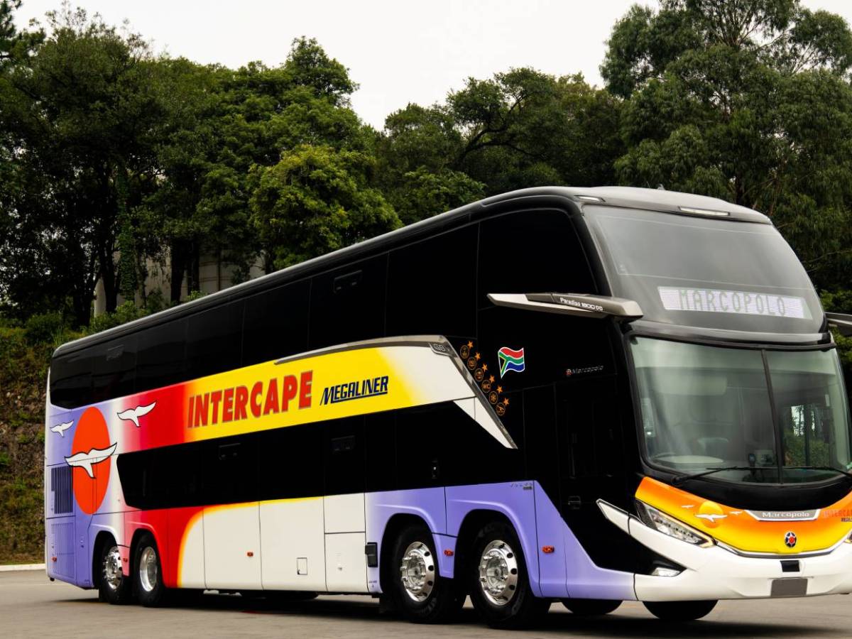 MARCOPOLO LANZA EL PRIMER AUTOBÚS DOUBLE DECKER DE CUATRO EJES RHD DEL MUNDO