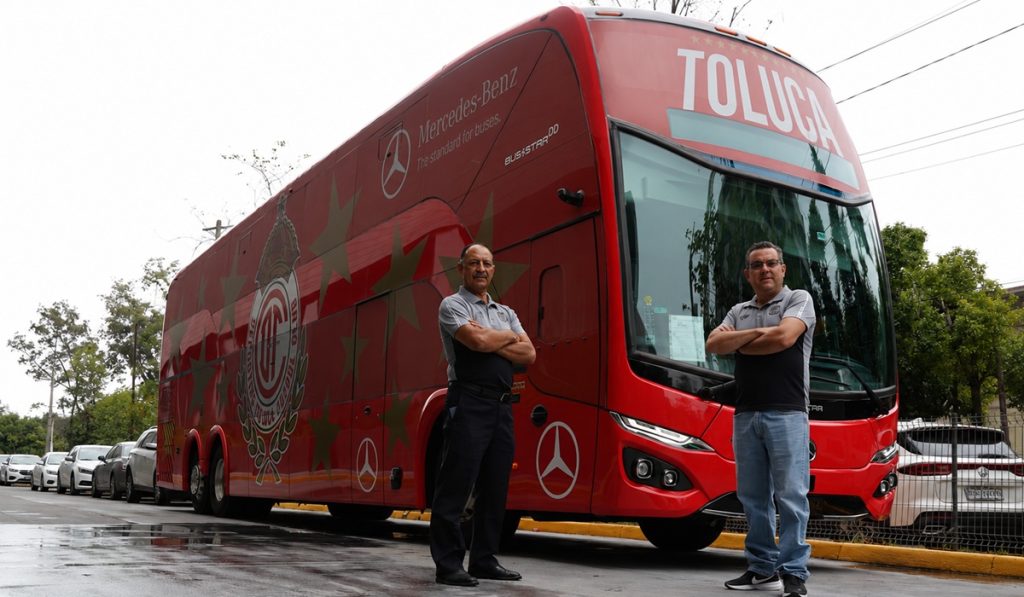 Busscar de Colombia refuerza su expansión en México: ahora también juega en el fútbol profesional con el Toluca