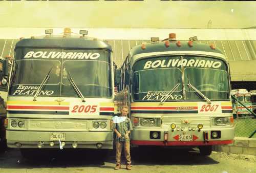 Expreso Bolivariano 2005 y 2067